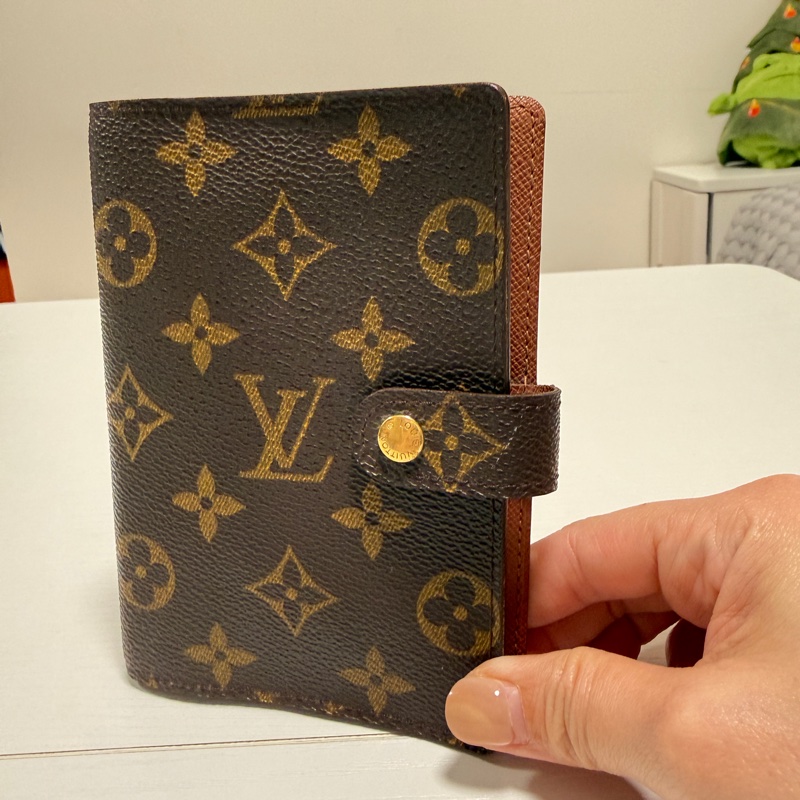【瑕疵！甩賣】Louis Vuitton Agenda PM 經典花紋六孔筆記-2
