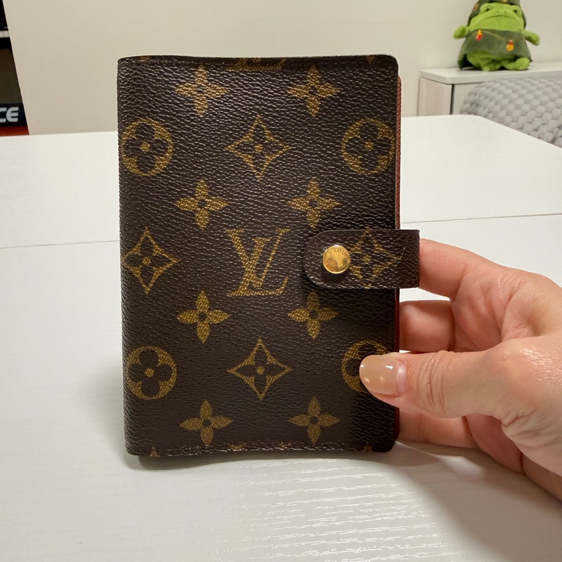 【瑕疵！甩賣】Louis Vuitton Agenda PM 經典花紋六孔筆記-5