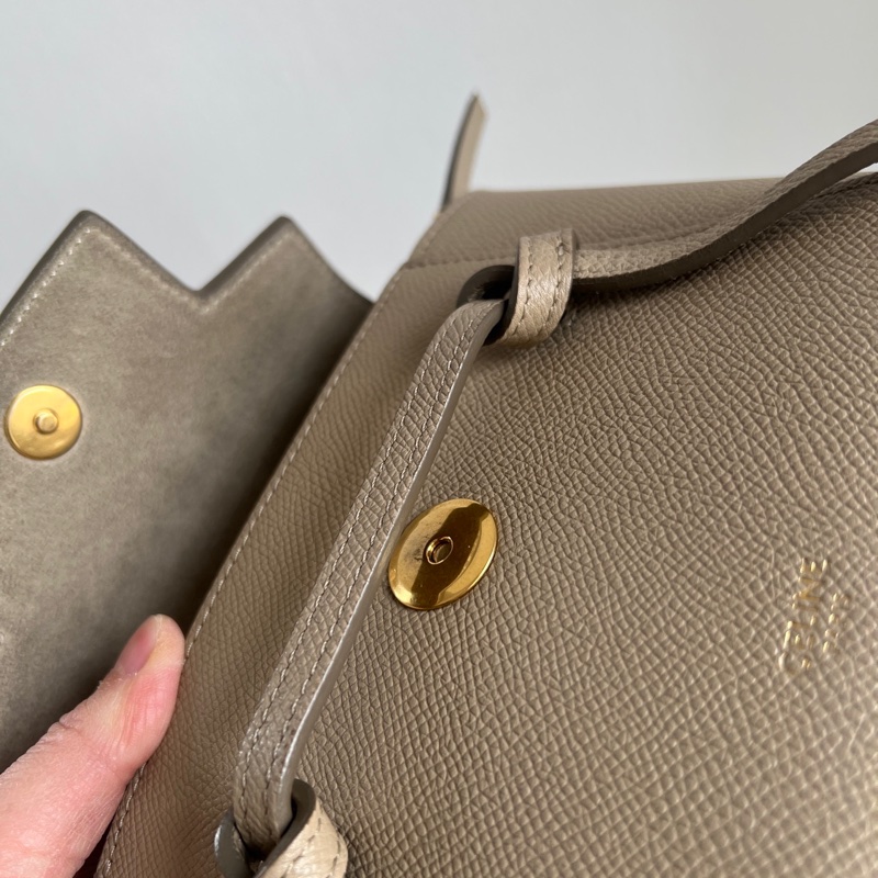 ✨Celine 奶茶色鯰魚包 pico 最可愛的尺寸 99新🤍-9