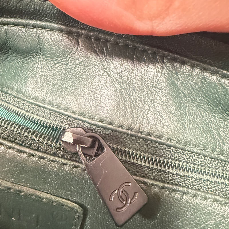 （日本中古）Chanel香奈兒 墨綠色毛毛 手提包-20