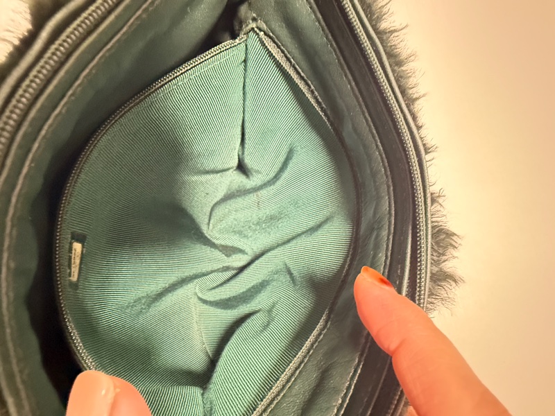 （日本中古）Chanel香奈兒 墨綠色毛毛 手提包-23