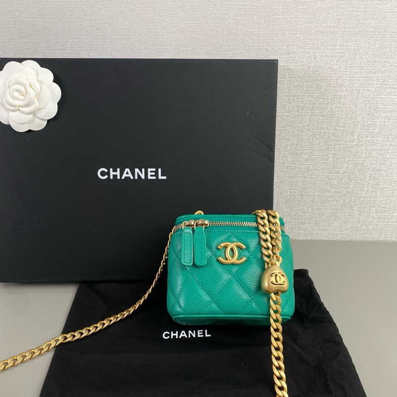 ✨Chanel 23P小牛皮愛心球 小盒子包 晶片款99新💚-3