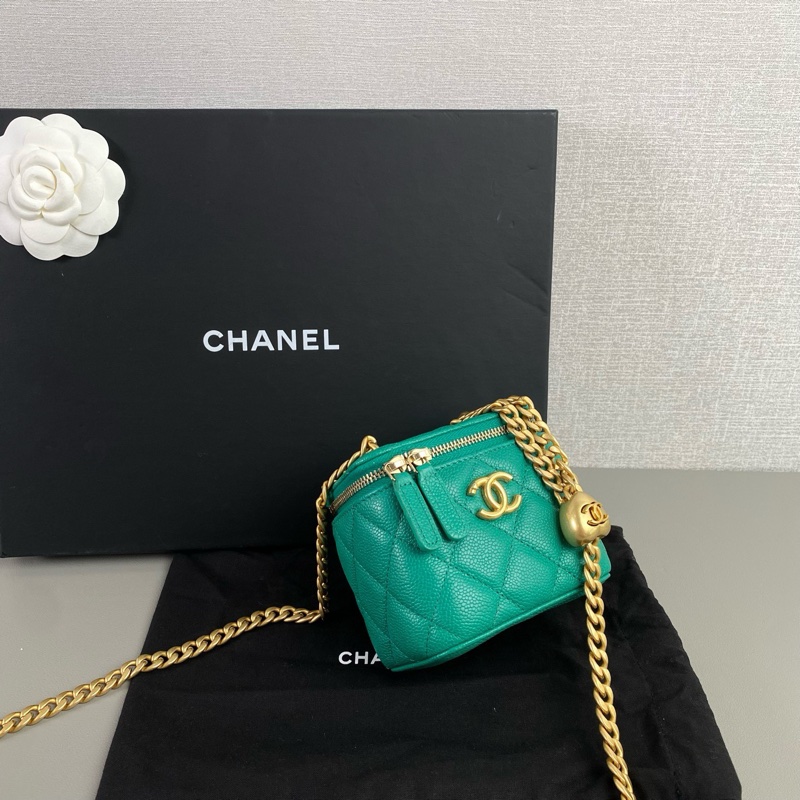 ✨Chanel 23P小牛皮愛心球 小盒子包 晶片款99新💚-4