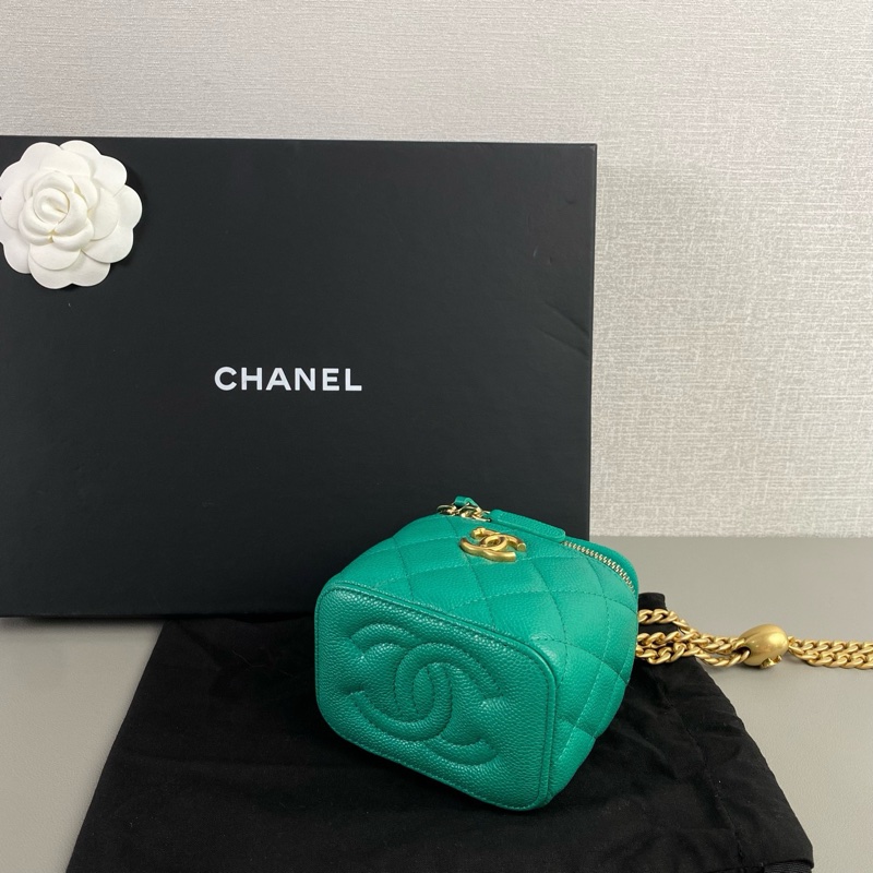 ✨Chanel 23P小牛皮愛心球 小盒子包 晶片款99新💚-7