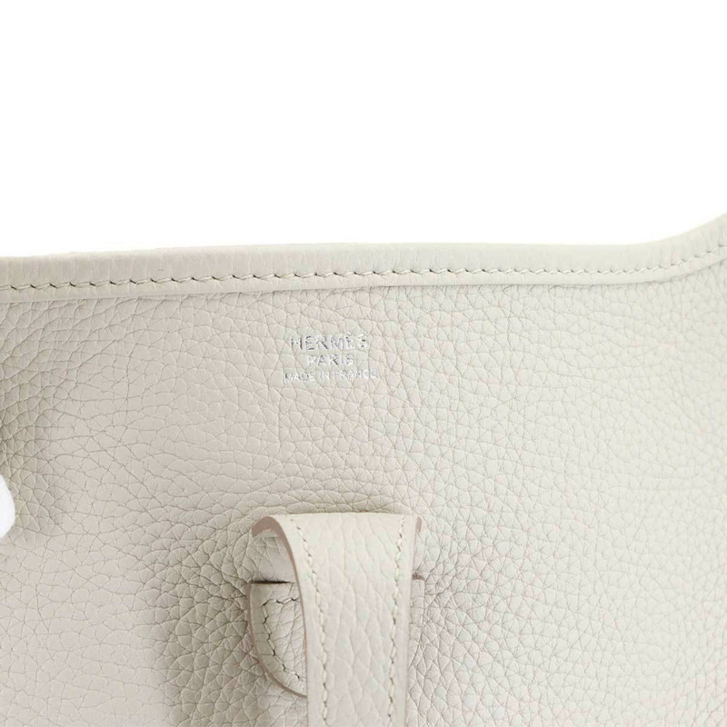 愛馬仕 (Hermes) Evelyne 3 PM 肩背包，採用 Taurillon Clemence 皮革，飾有 Beton A 印記和銀色五金配件。-7