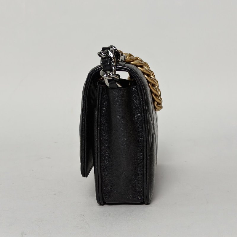 CHANEL 19BAG吸扣WOC19黑色羊皮29開金銀扣肩背包-1