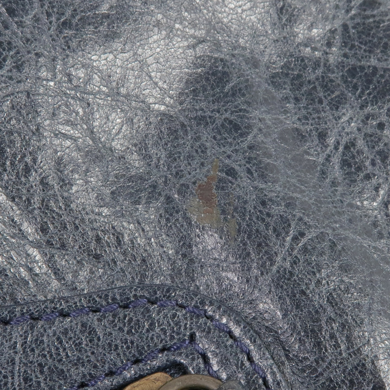 BALENCIAGA 牛皮皮革Clutch金扣手拿包-11