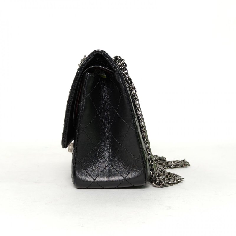 CHANEL 2.55口蓋包小號24黑色牛皮28開銀扣肩背包-3