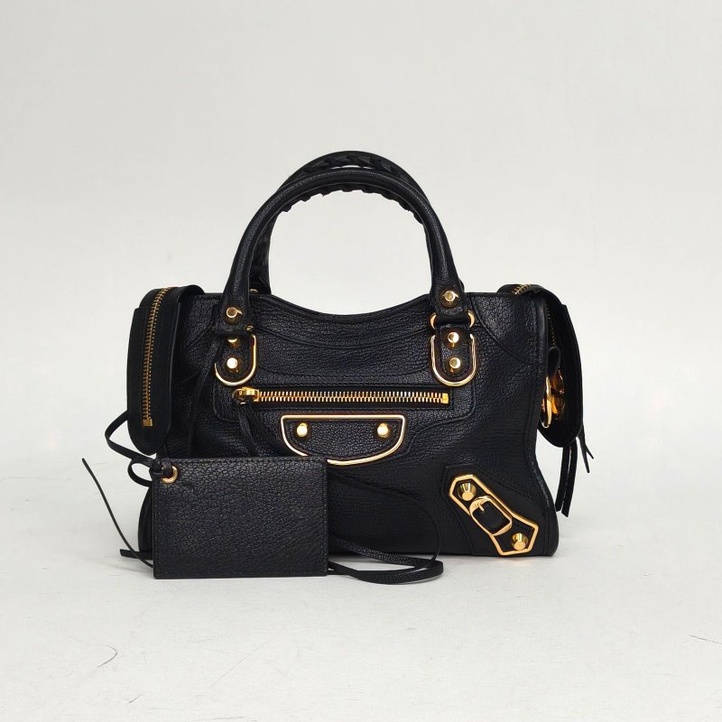 BALENCIAGA CityMini24機車包黑色山羊皮金扣肩背包-0