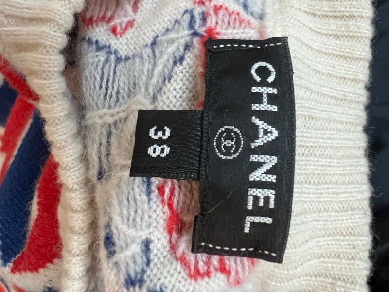 香奈兒Chanel 白色滿印飛機圖案短袖針織衫 38碼-2