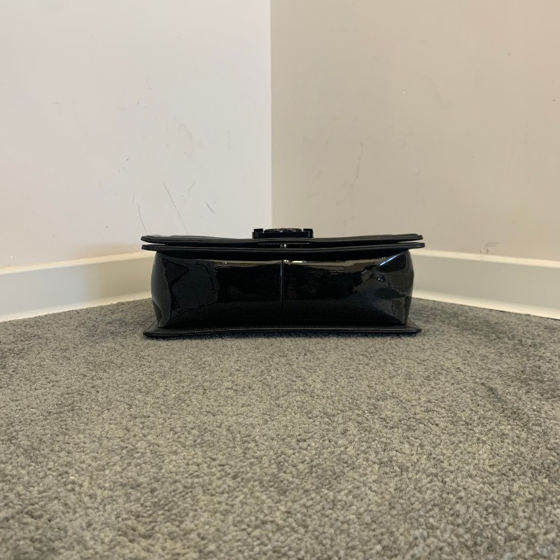 Chanel  黑銀 leboy 中號 黑色漆皮菱格紋銀扣鏈條包-4