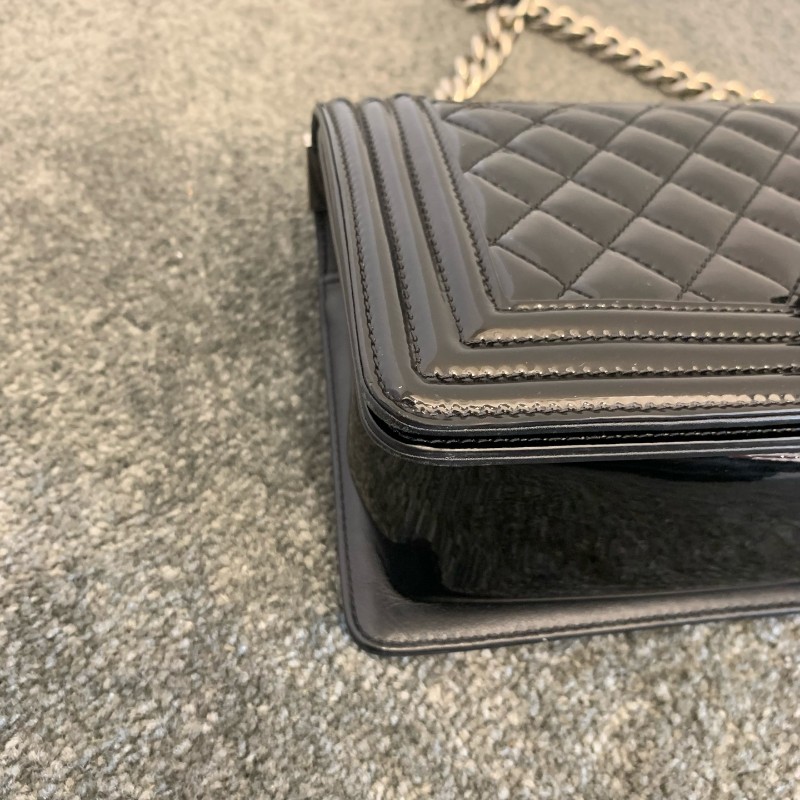 Chanel  黑銀 leboy 中號 黑色漆皮菱格紋銀扣鏈條包-6