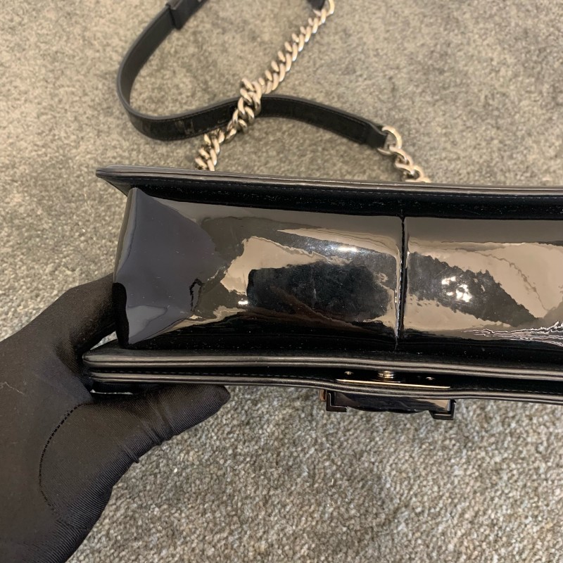 Chanel  黑銀 leboy 中號 黑色漆皮菱格紋銀扣鏈條包-10