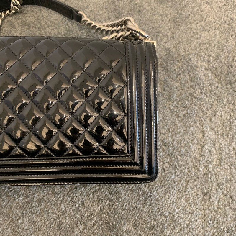 Chanel  黑銀 leboy 中號 黑色漆皮菱格紋銀扣鏈條包-11