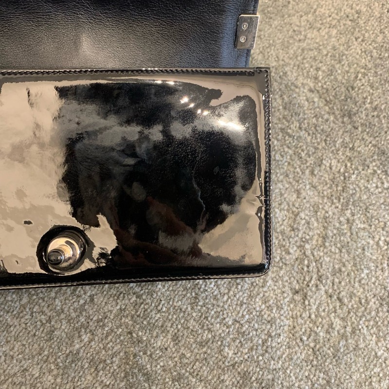 Chanel  黑銀 leboy 中號 黑色漆皮菱格紋銀扣鏈條包-16