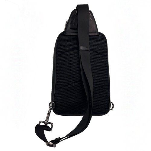 [全新] COACH 大C男款單肩胸前斜背包(黑灰)-2