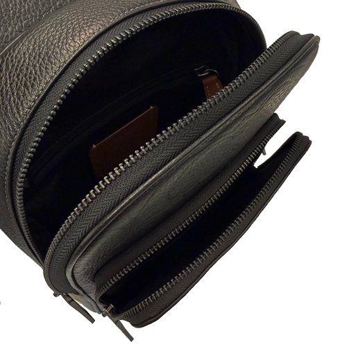 [全新] COACH 大C壓印牛皮男款單肩胸前斜背包(黑)-4