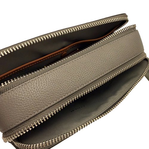 [全新] COACH 專櫃款字母LOGO男款雙層斜背郵差包(灰)-4