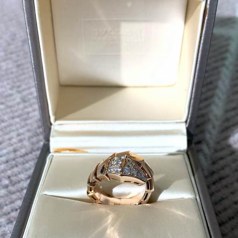 Bvlgari 寶格麗SERPENTI VIPER靈蛇系列18K玫瑰金鑽石s碼，新款刻印，2024購入-1