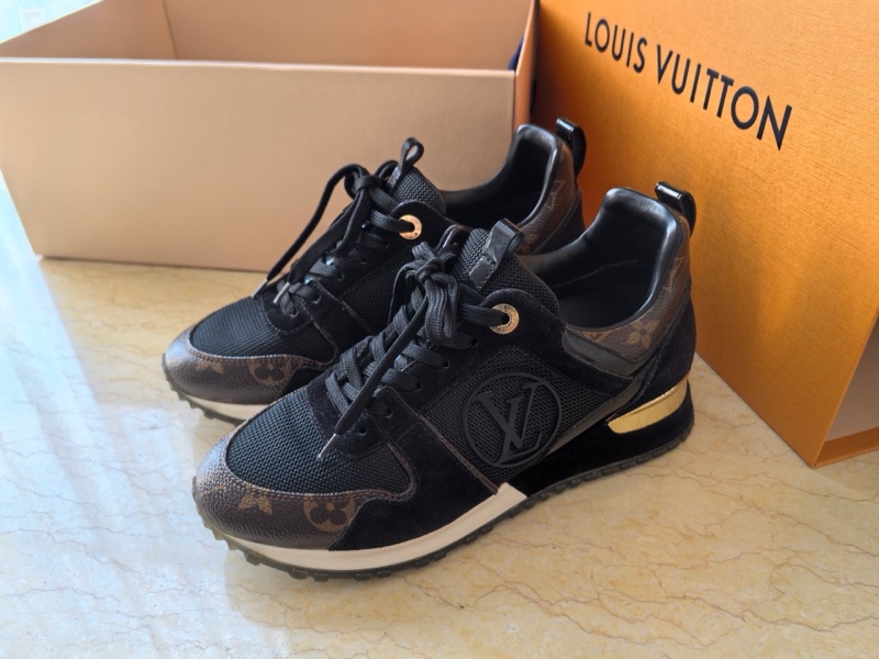 Lv路易威登run away老花絨面小牛皮運動鞋全套 98新-2