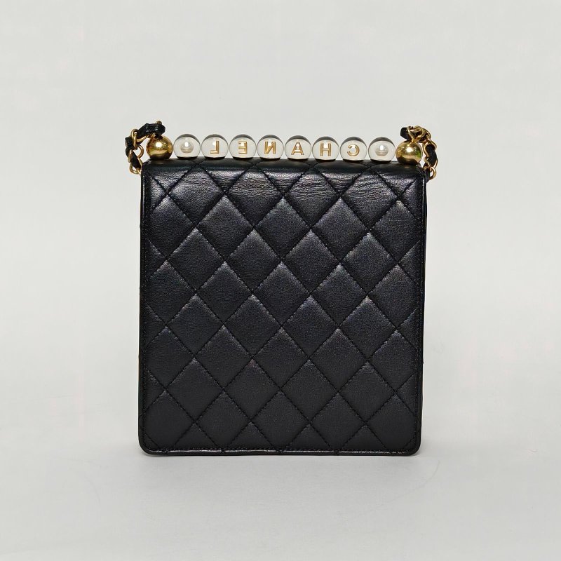 CHANEL 珍珠鏈條包Flapbag豎版中號15黑色牛皮29開金扣肩背包-2