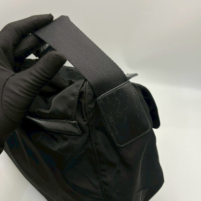 🏷Prada郵差包-15