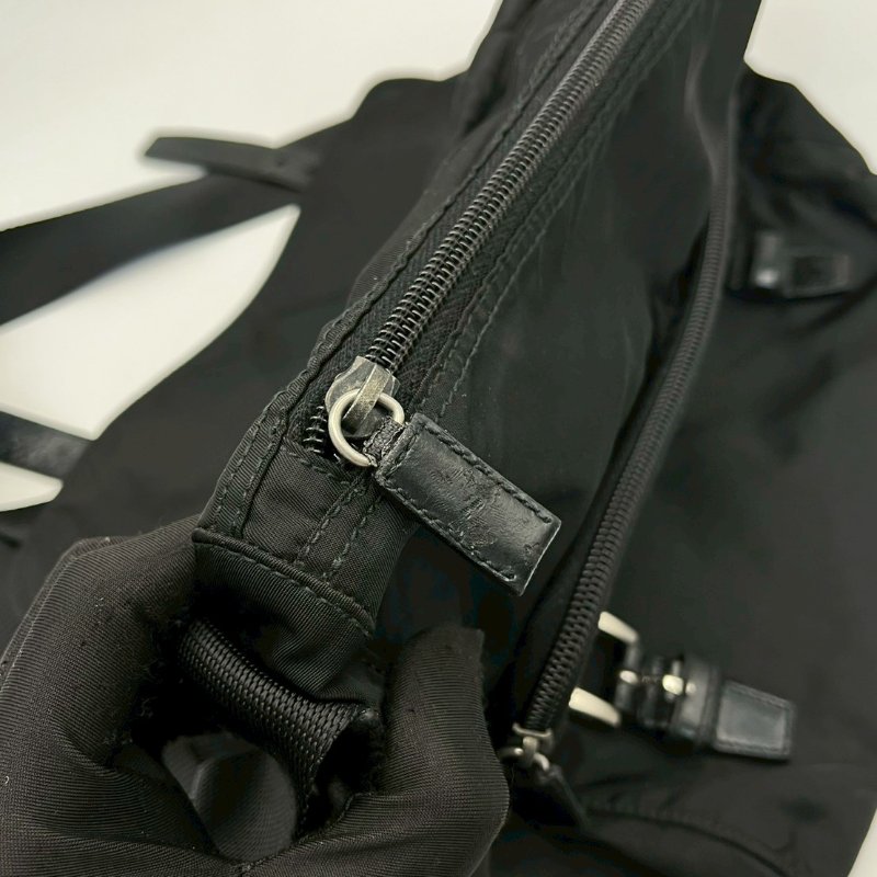 🏷Prada郵差包-18