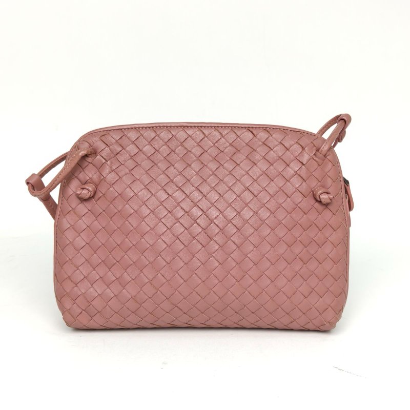 BOTTEGA VENETA 豆沙粉羊皮經典編織斜挎包肩背包-2