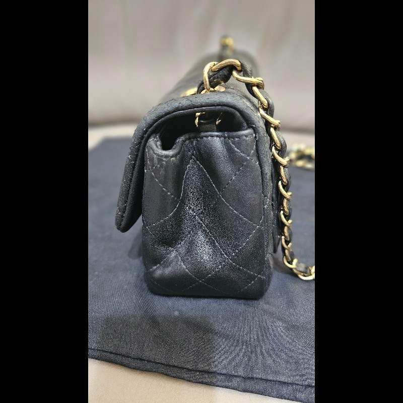 CHANEL 方胖子 mini coco 17  (黑金羊皮，保卡29開)-2