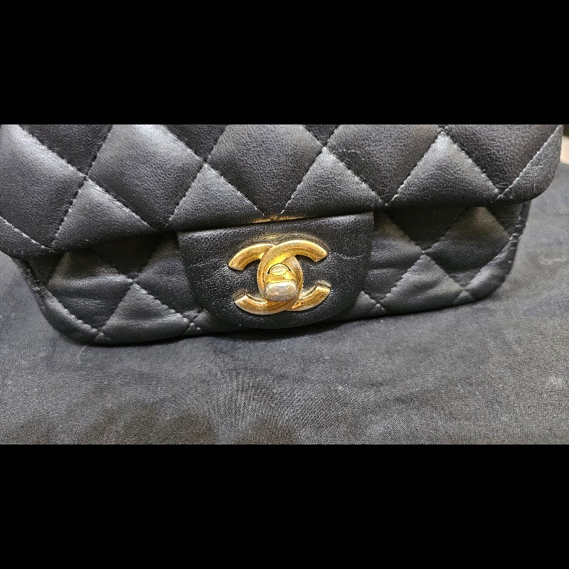CHANEL 方胖子 mini coco 17  (黑金羊皮，保卡29開)-4