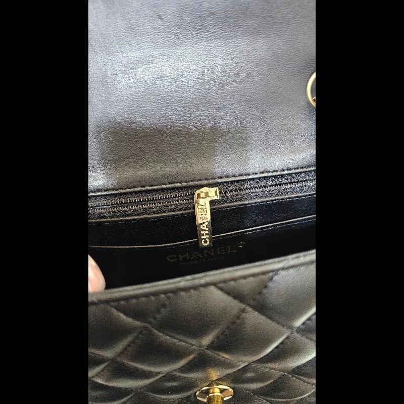 CHANEL 方胖子 mini coco 17  (黑金羊皮，保卡29開)-18