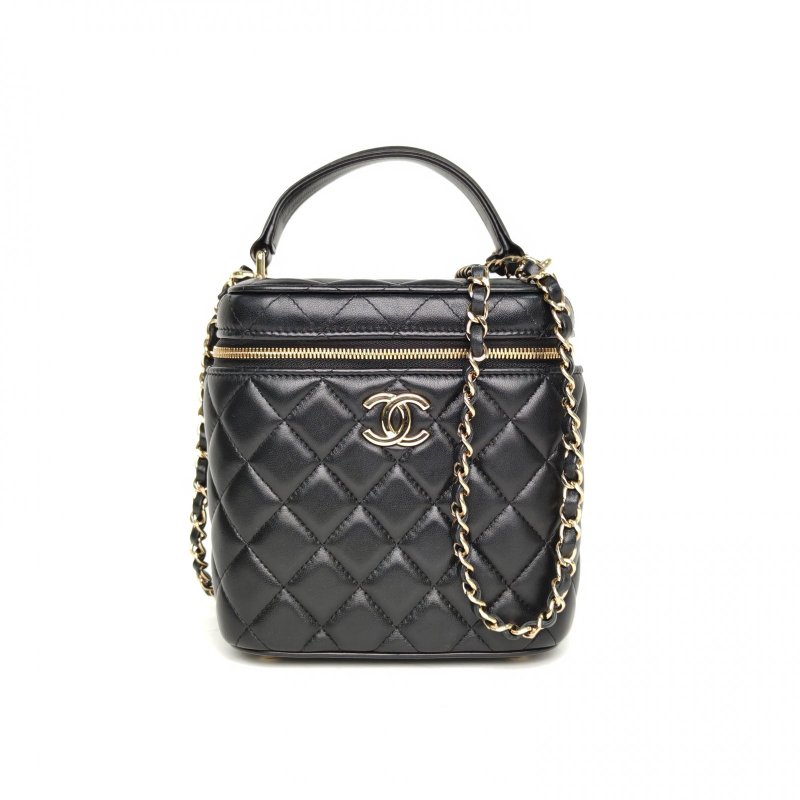CHANEL 21A手提化妝桶15黑色羊皮31開金扣皮手柄肩背包-0