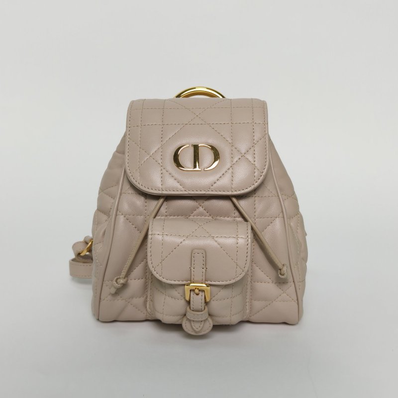 DIOR 裸色羊皮金扣20242025早春系列Caro小號雙肩包羊皮革超大藤格紋肩背包-0