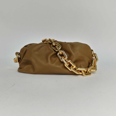 BOTTEGA VENETA Pouch雲朵包TheChain粗鏈條單肩包棕色牛皮金扣肩背包