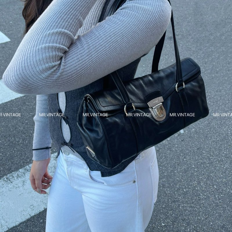 🏷Prada油蠟皮法棍包-0