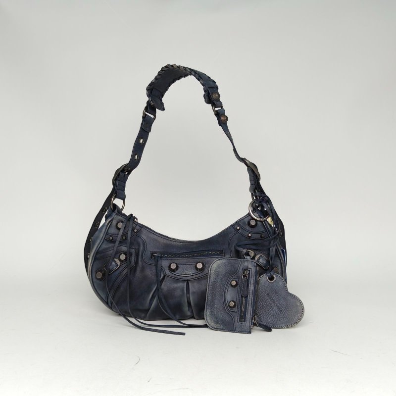 BALENCIAGA LeCagole機車月牙包字母掛件小號藍色牛皮肩背包-0