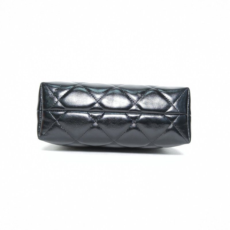 CHANEL 黑色羊皮鐳射標金扣24B麻花手柄hobo飯盒包肩背包-4