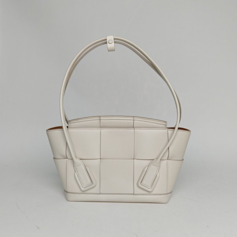 BOTTEGA VENETA Arco小號22白色牛皮肩背包-0