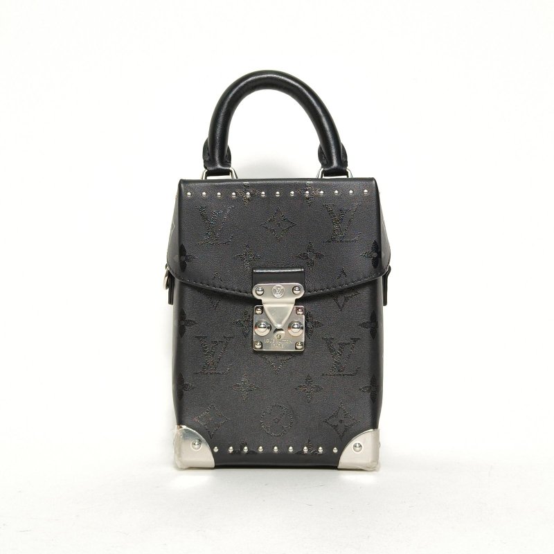 LOUIS VUITTON CAMERABOX相機盒子包黑色牛皮晶片肩背包-0