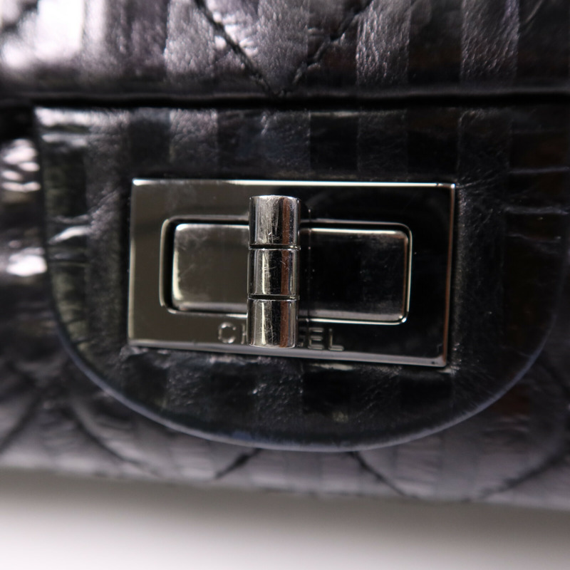 CHANEL 牛皮皮革2.55 Large銀扣鏈帶肩背袋-13