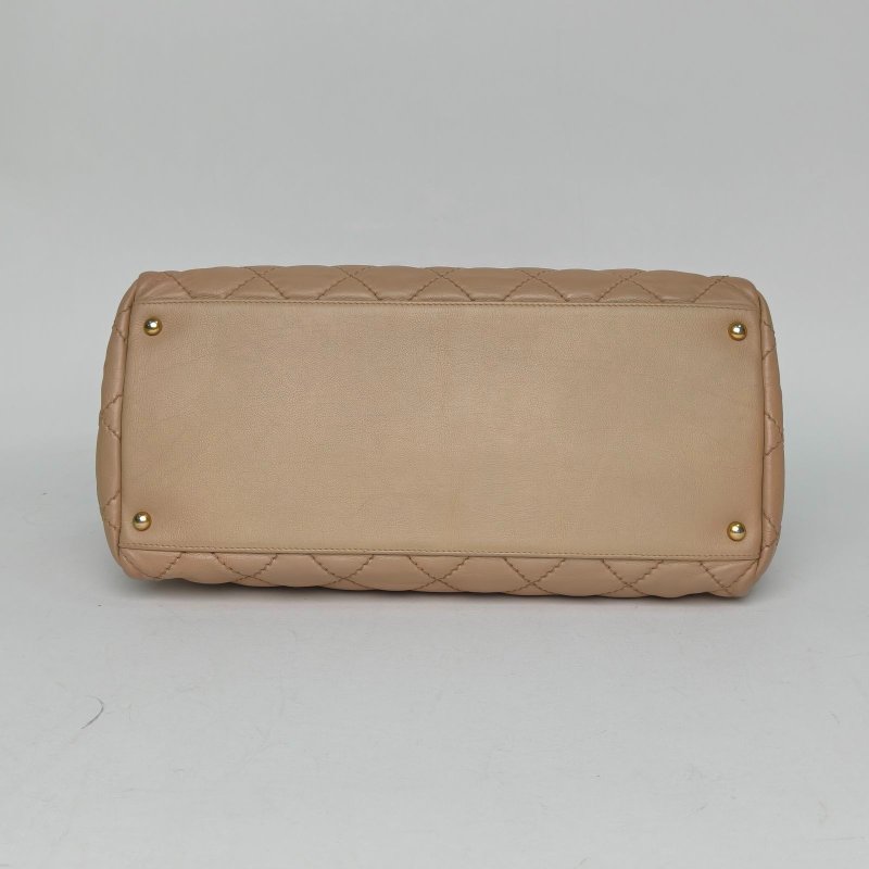 CHANEL 奶茶色牛皮14開金扣外縫線風琴hobo鏈條機場包肩背包-4