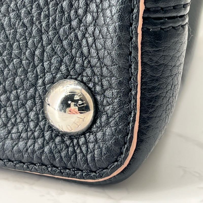 💗香緹國際精品💗 676 LV Capucines BB手提肩背包-9