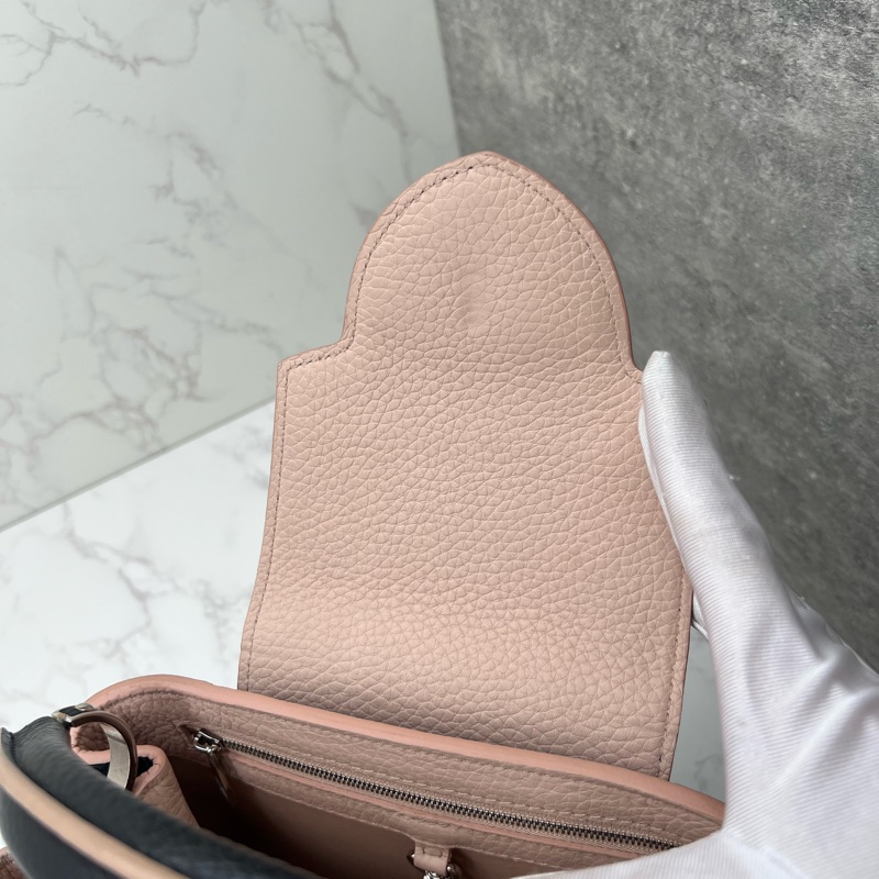 💗香緹國際精品💗 676 LV Capucines BB手提肩背包-13