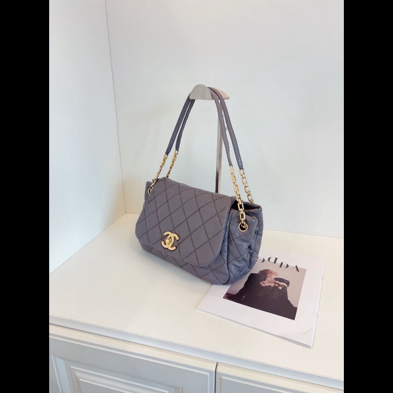 Chanel tote
灰金外縫線 牛皮鏈條單肩包-4