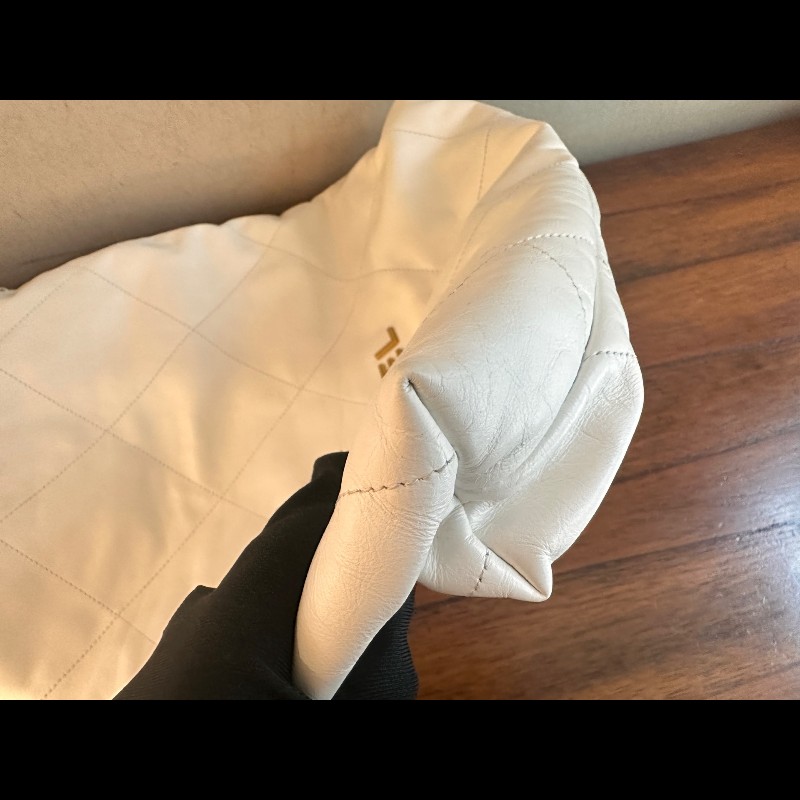 Chanel 白色牛皮金字22bag手提後背包 大號-12