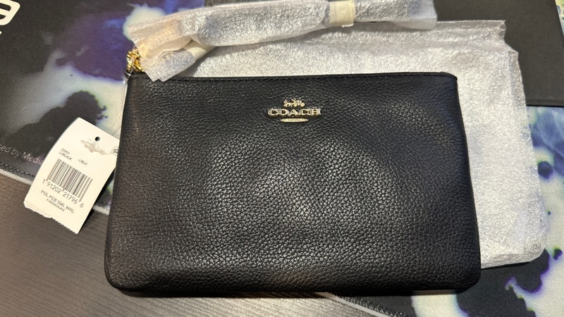 Coach 荔枝紋牛皮大手拿-0