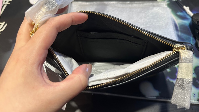 Coach 荔枝紋牛皮大手拿-2