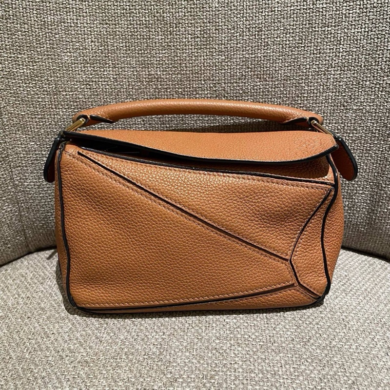 LOEWE/羅意威 puzzle幾何包mini焦糖色-1