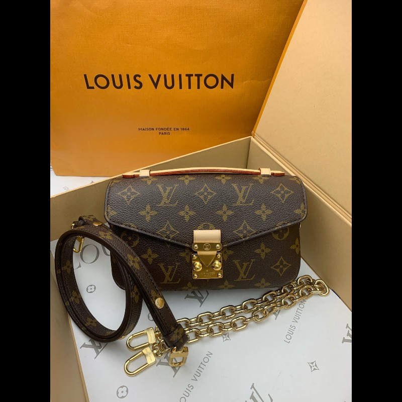 LV  新款老花小郵差 自帶一根鏈條-0