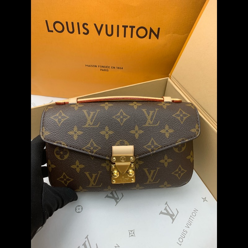 LV  新款老花小郵差 自帶一根鏈條-1